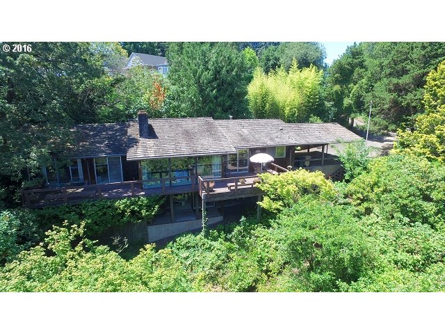 $899,000 - 4Br/4Ba - for Sale in Lake Oswego