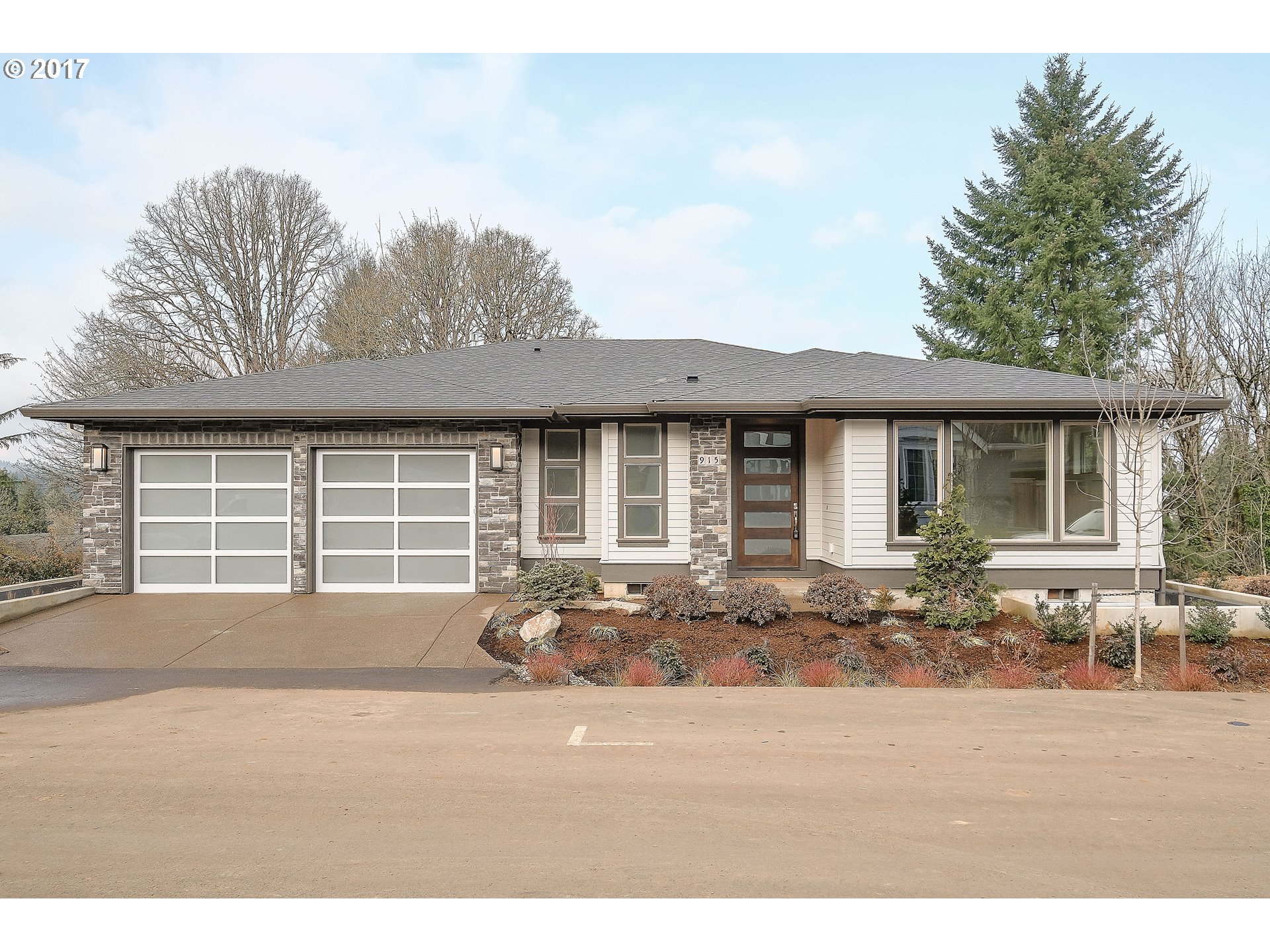 $1,200,000 - 4Br/4Ba - for Sale in Freepons Village, Lake Oswego