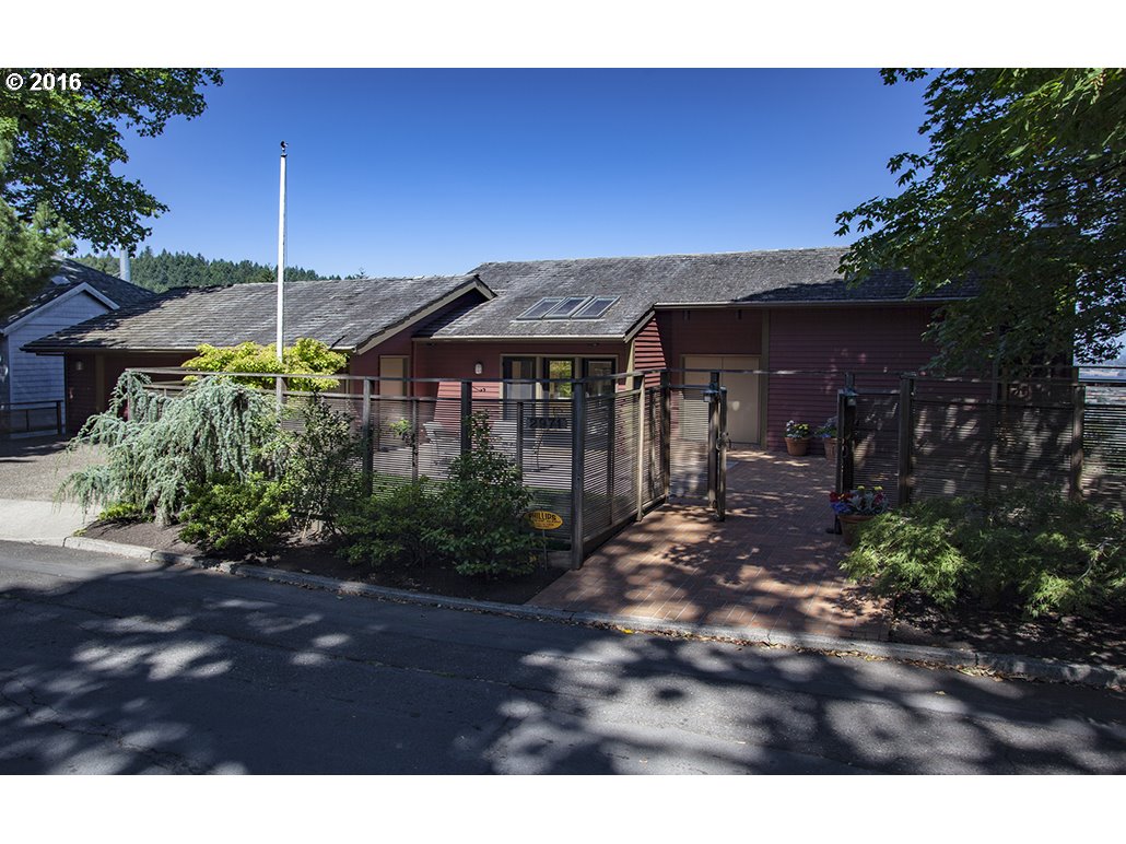 $890,000 - 2Br/3Ba - for Sale in Portland