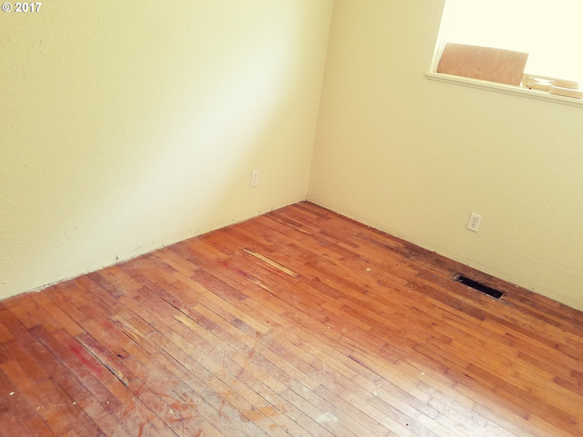 4147 HERMOSA WAY