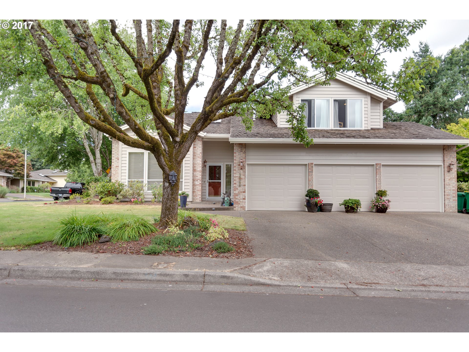 Portland House Hunters David Van Nus, Principal Broker Portland