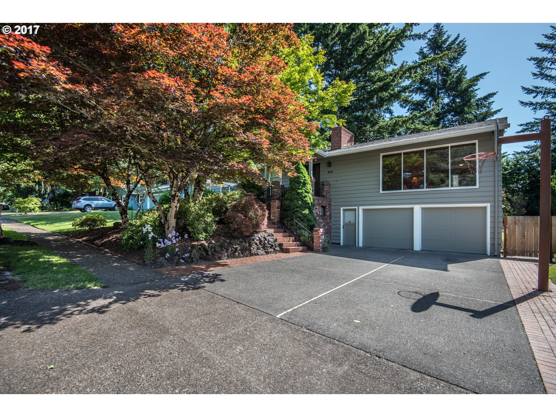 2456 sq. ft 3 bedrooms 3 bathrooms House For Sale, Portland, OR