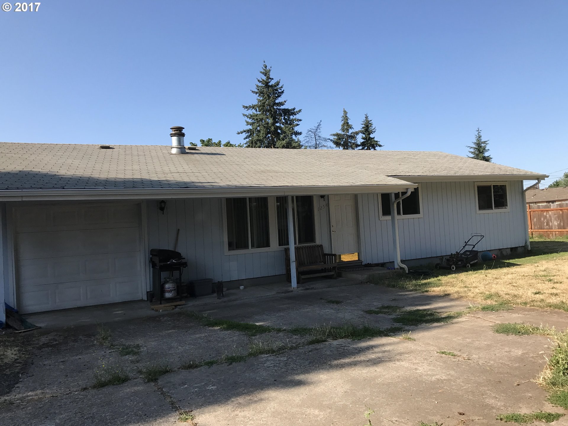 1114 sq. ft 3 bedrooms 1 bathrooms House For Sale, Eugene, OR