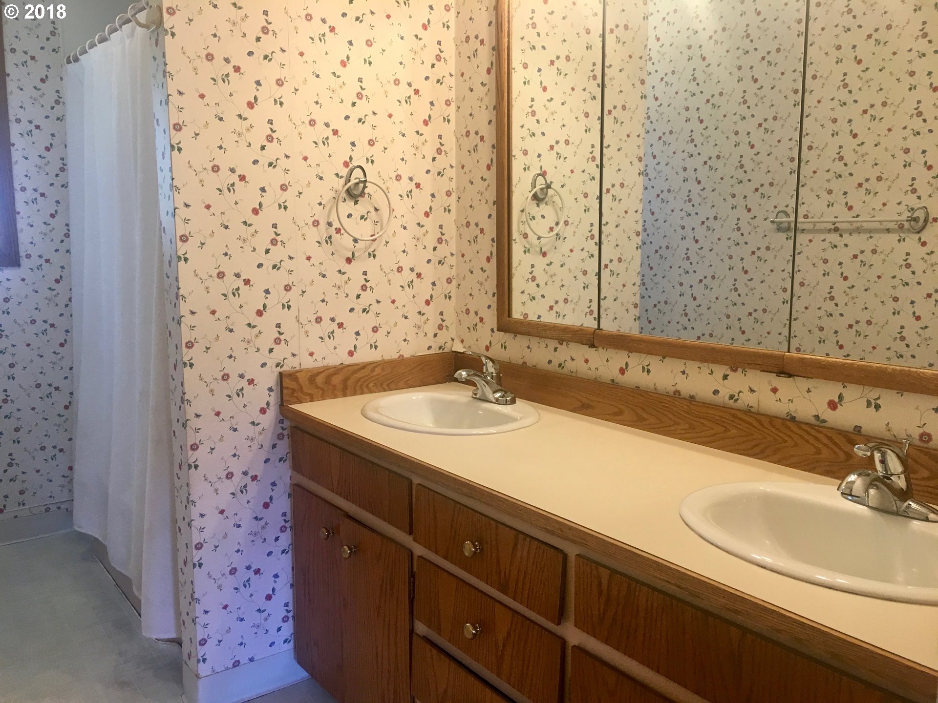 3084 sq. ft 4 bedrooms 2 bathrooms House For Sale, Portland, OR