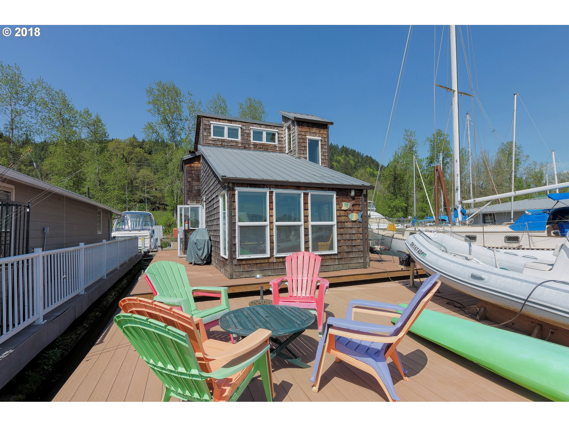 Floating Homes for Sale in Portland Oregon, Portland Oregon Floating