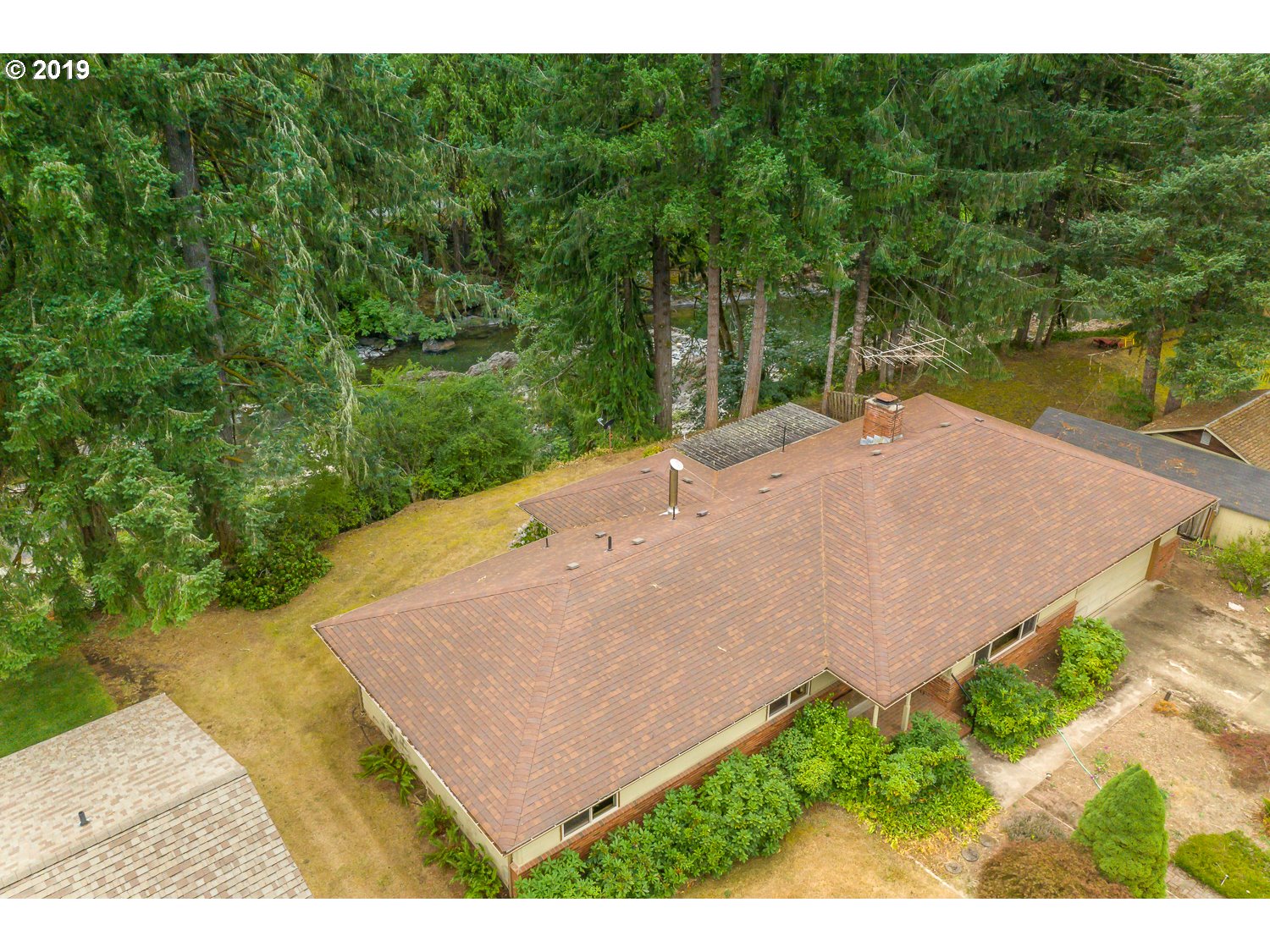 37146 ROW RIVER RD (1 of 31)