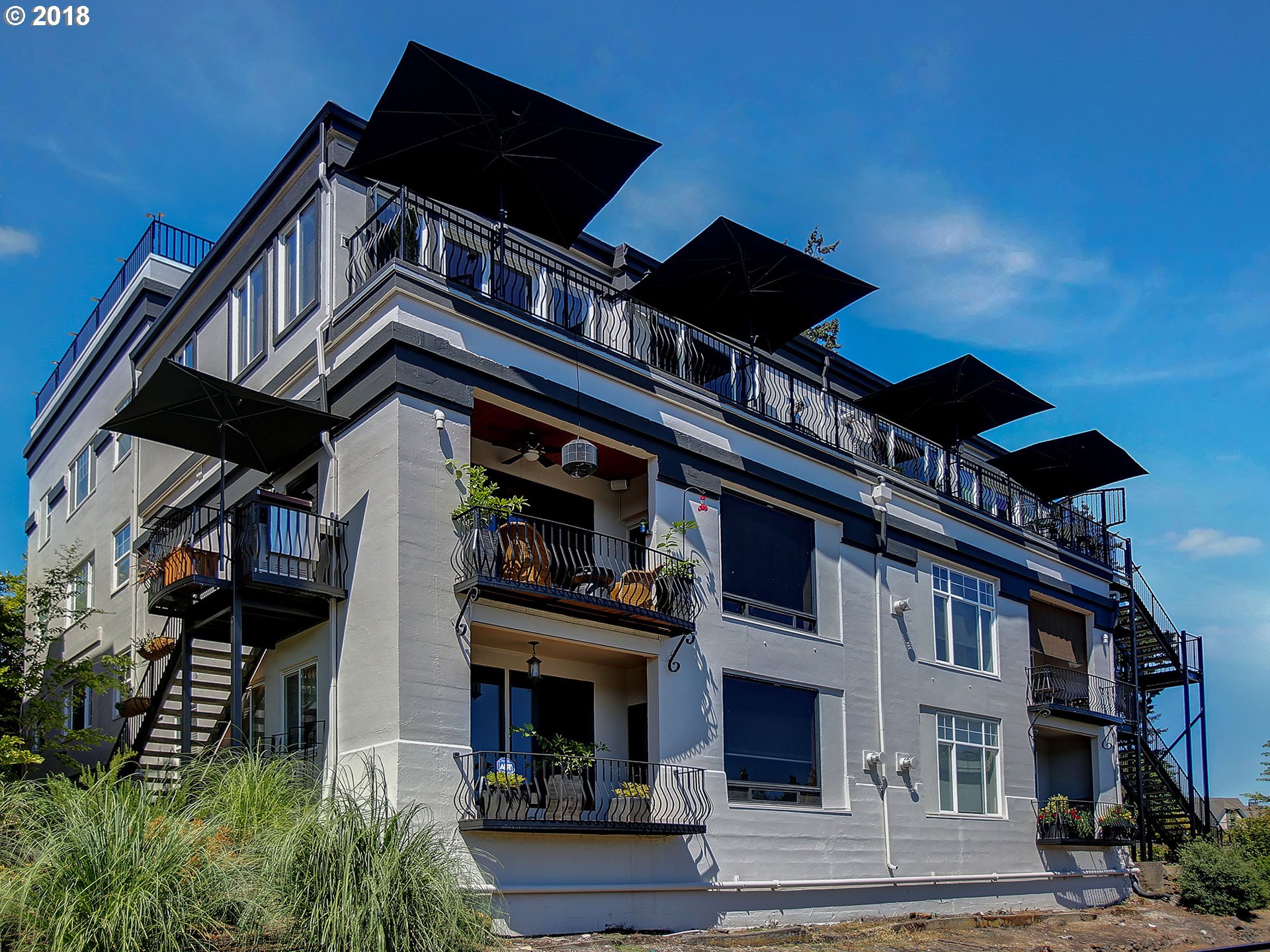 LAKEWOOD BAY Condos For Sale in LAKE OSWEGO Portland Condo Mania!