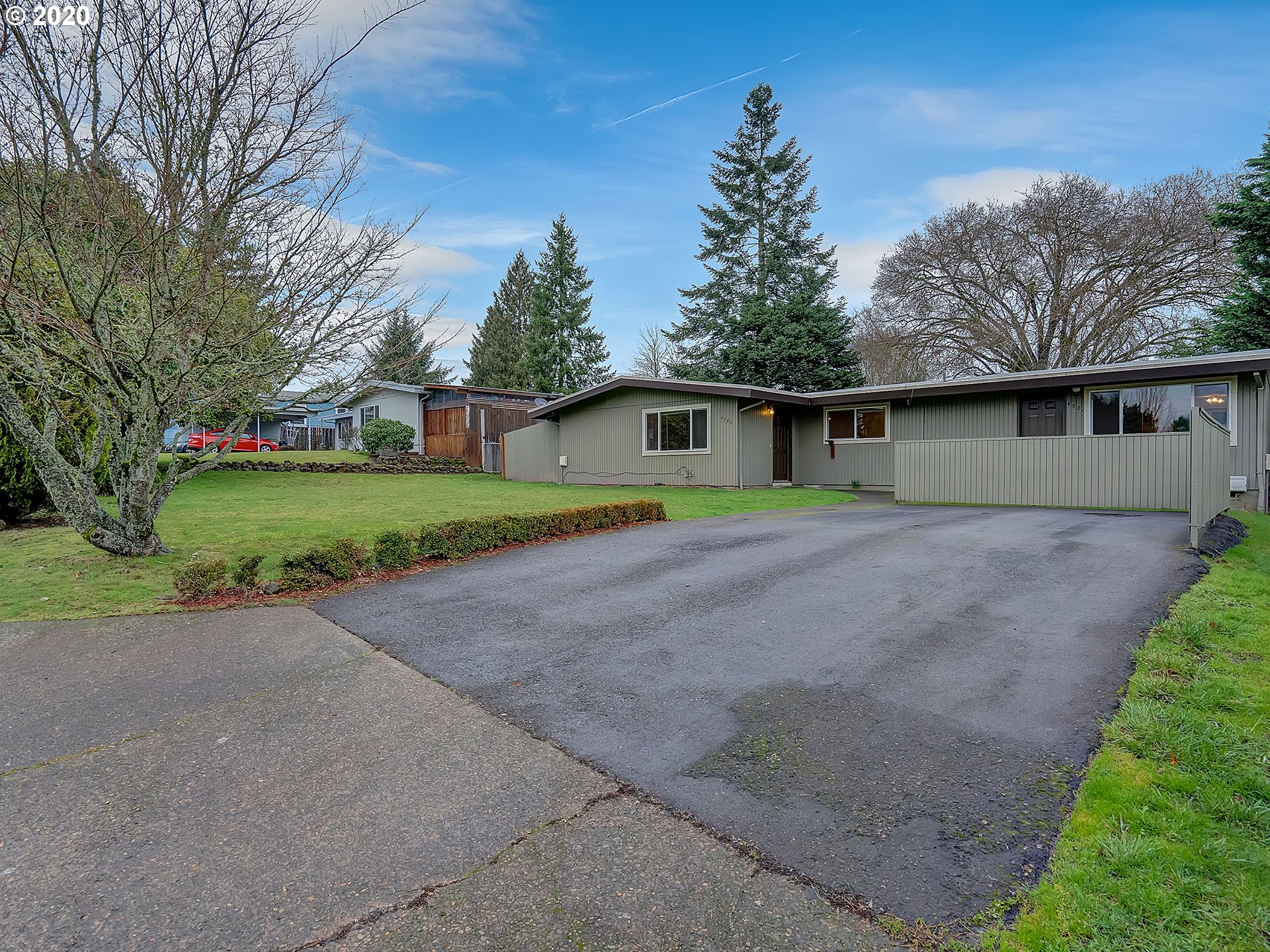 4580 SW 196TH AVE (1 of 32)