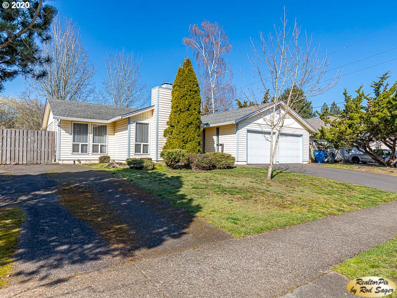 1002 SE OLYMPIA DR (1 of 24)