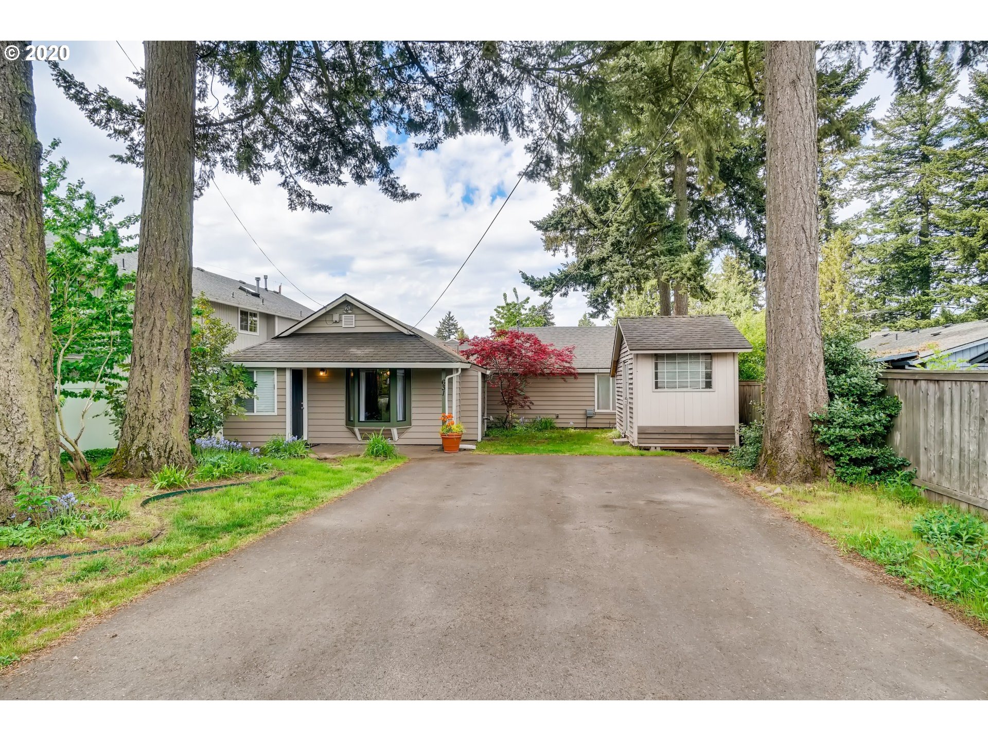 631 SE 119TH AVE (1 of 29)
