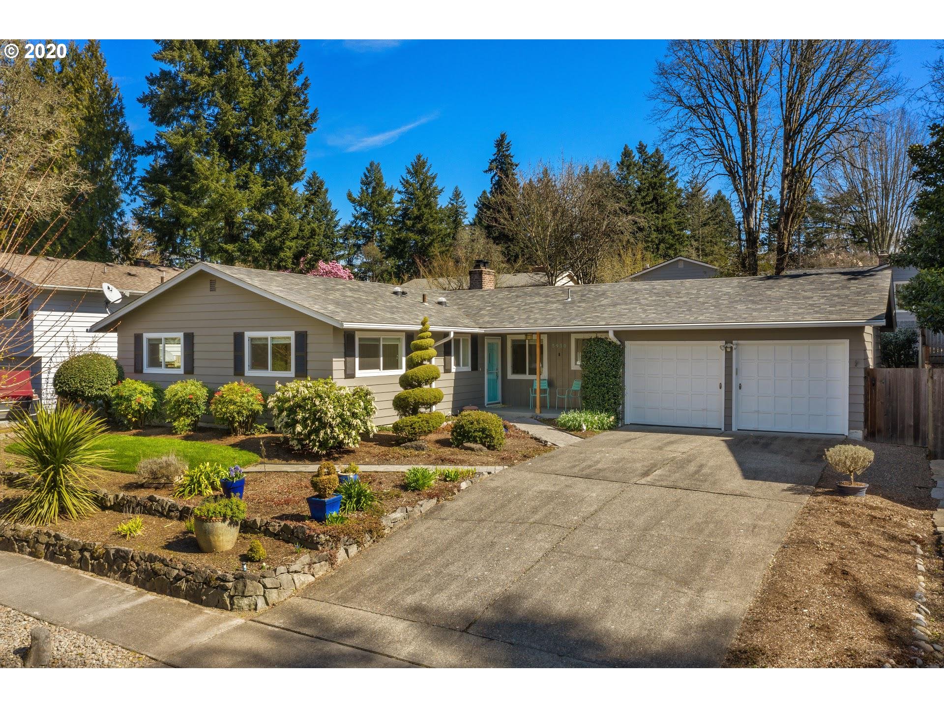 5950 SW ELM AVE (1 of 30)