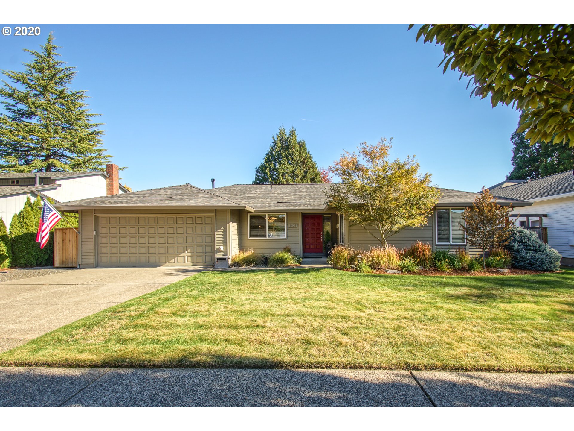 8420 SW SORRENTO RD (1 of 32)