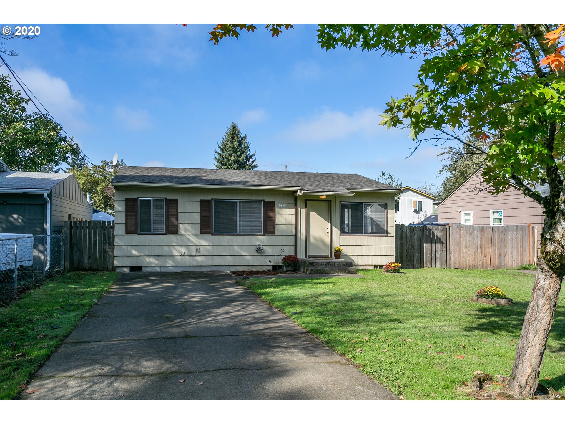 9693 SE 78TH AVE (1 of 24)