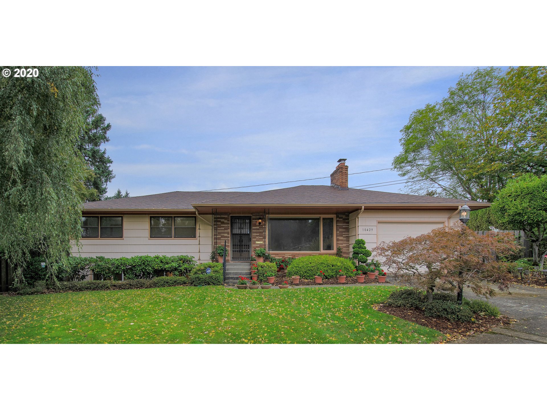10429 SE LINCOLN CT (1 of 32)