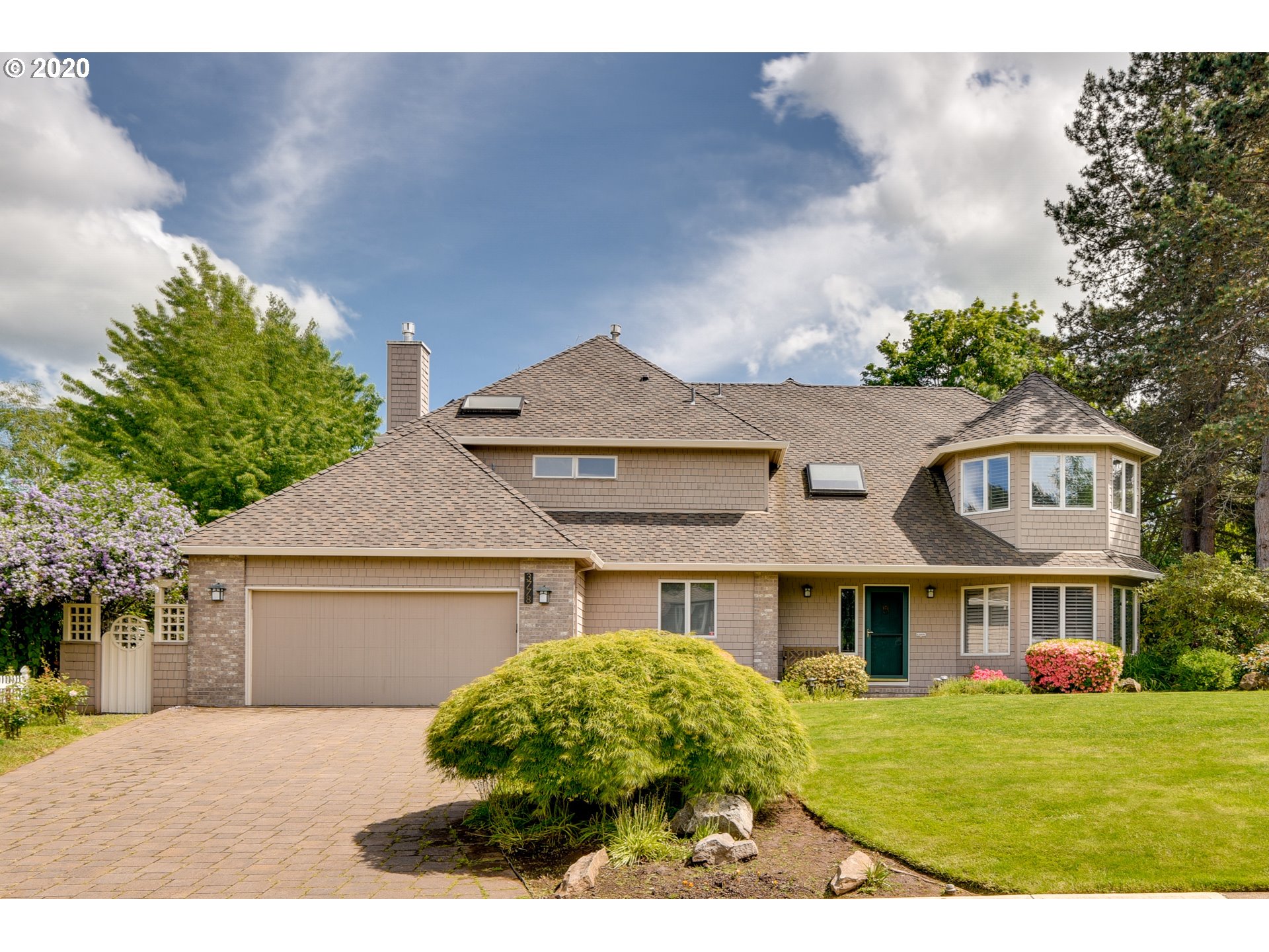 3778 RIVERS EDGE DR (1 of 32)