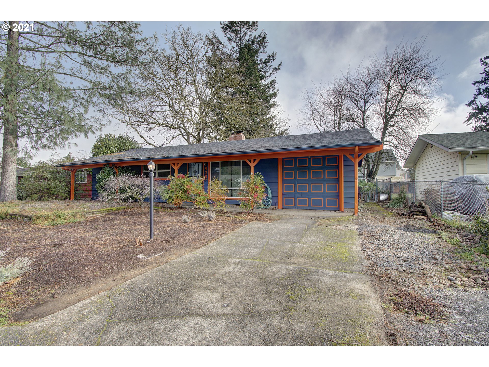 826 SE 180TH AVE (1 of 31)