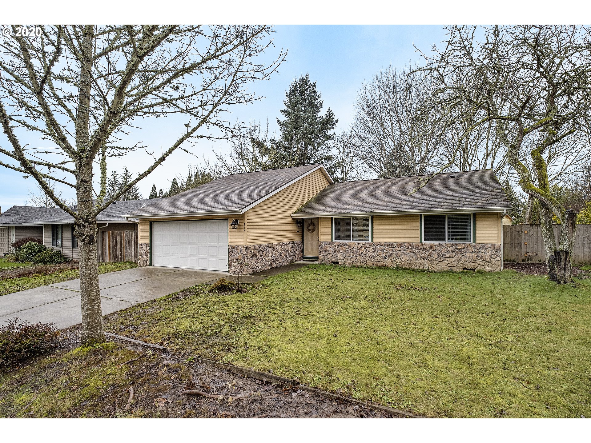 575 SW 194TH AVE (1 of 24)