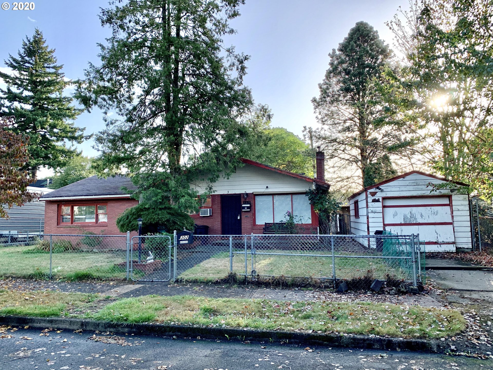302 SE 93RD AVE (1 of 18)