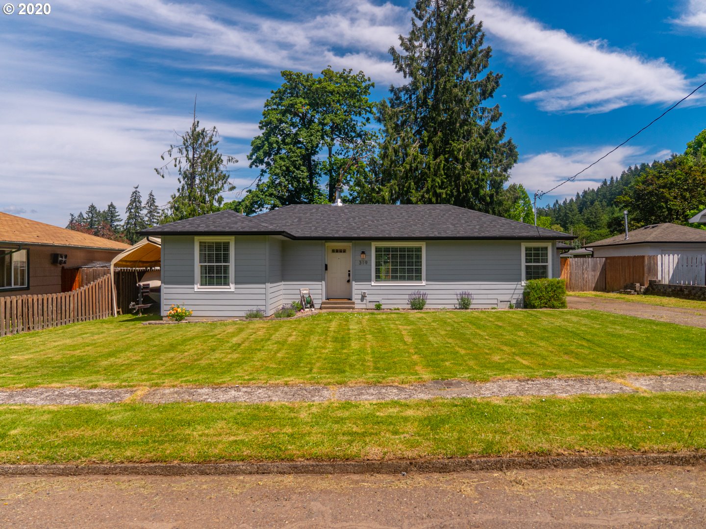 319 8TH AVE (1 of 21)