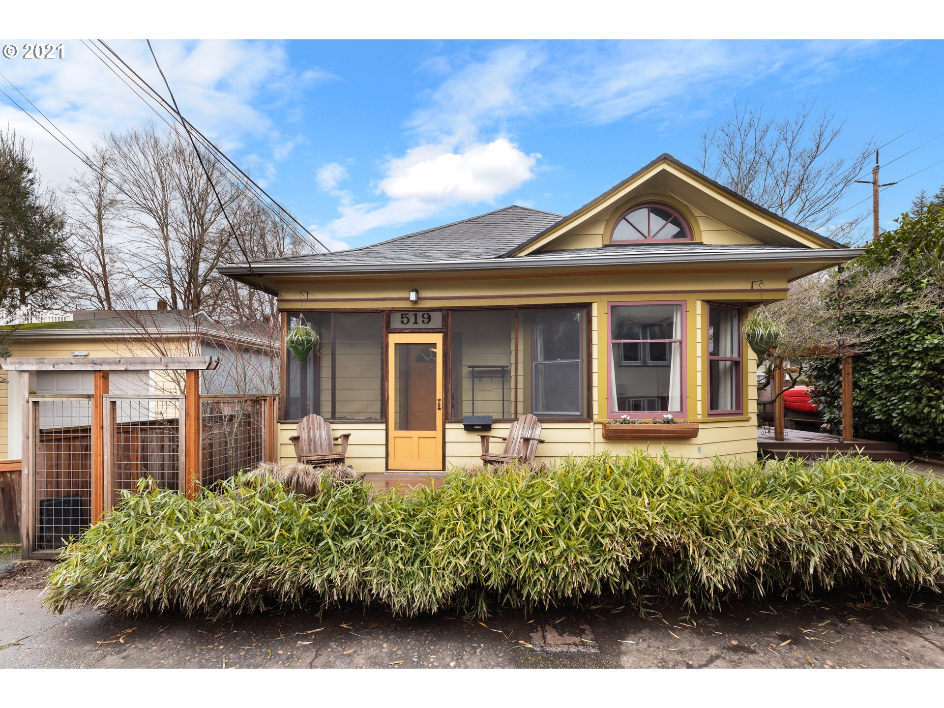 519 SE 36TH AVE (1 of 28)