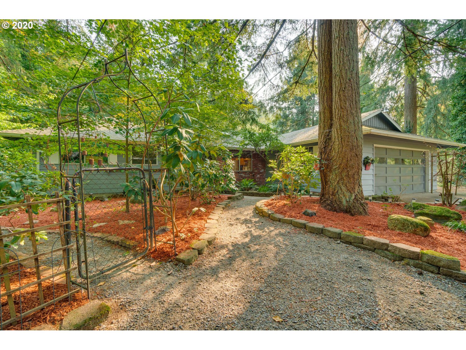 1525 SE WASHOUGAL RIVER RD (1 of 32)