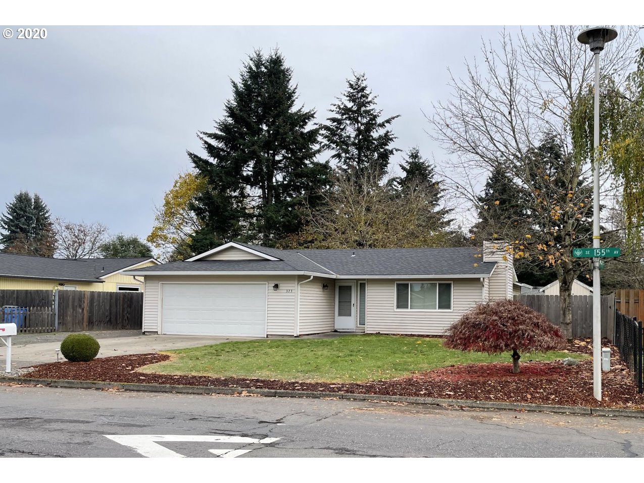 323 SE 155TH AVE (1 of 13)