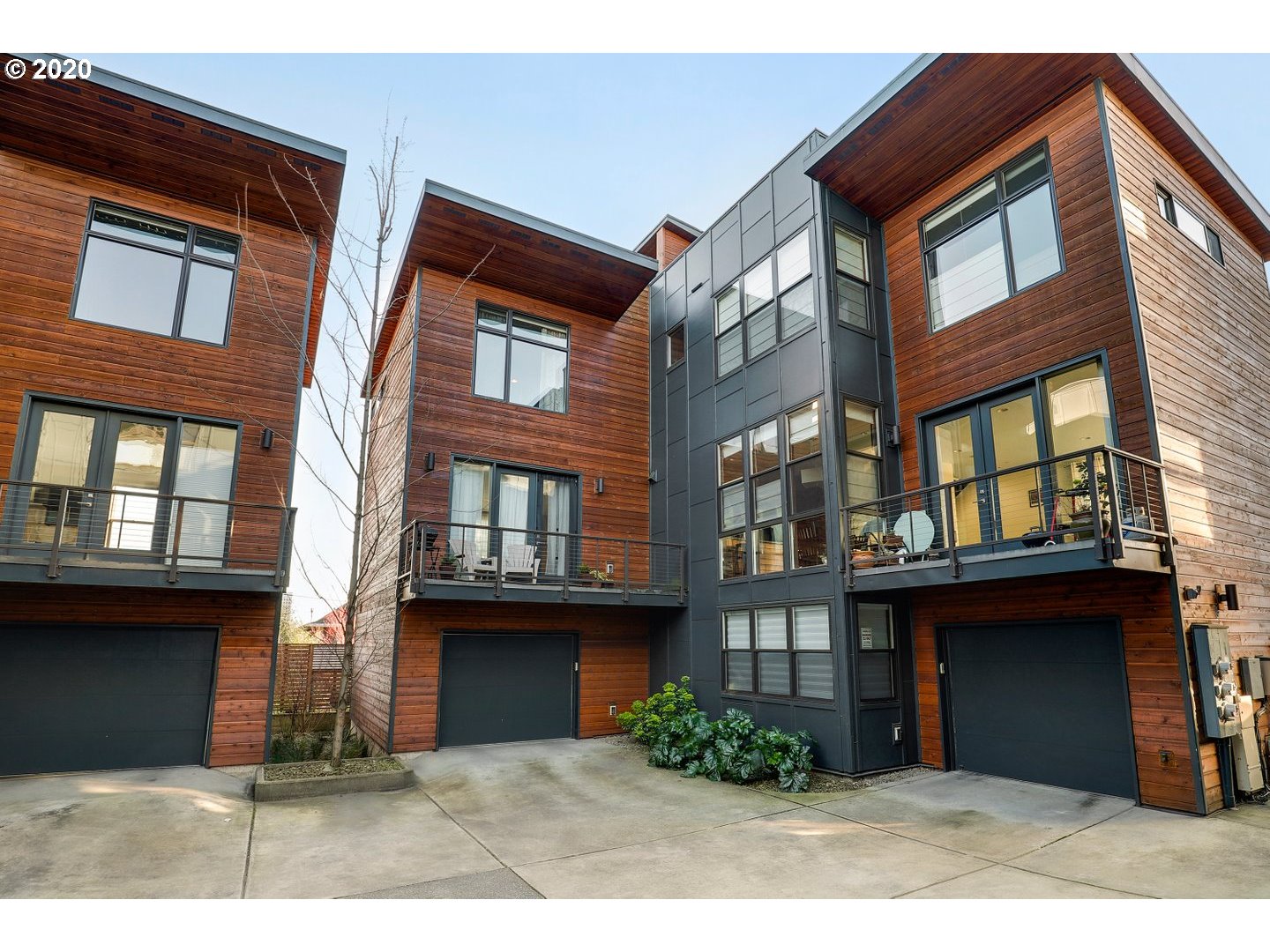 SACRAMENTO LOFTS For Sale in PORTLAND Portland Condo Mania!