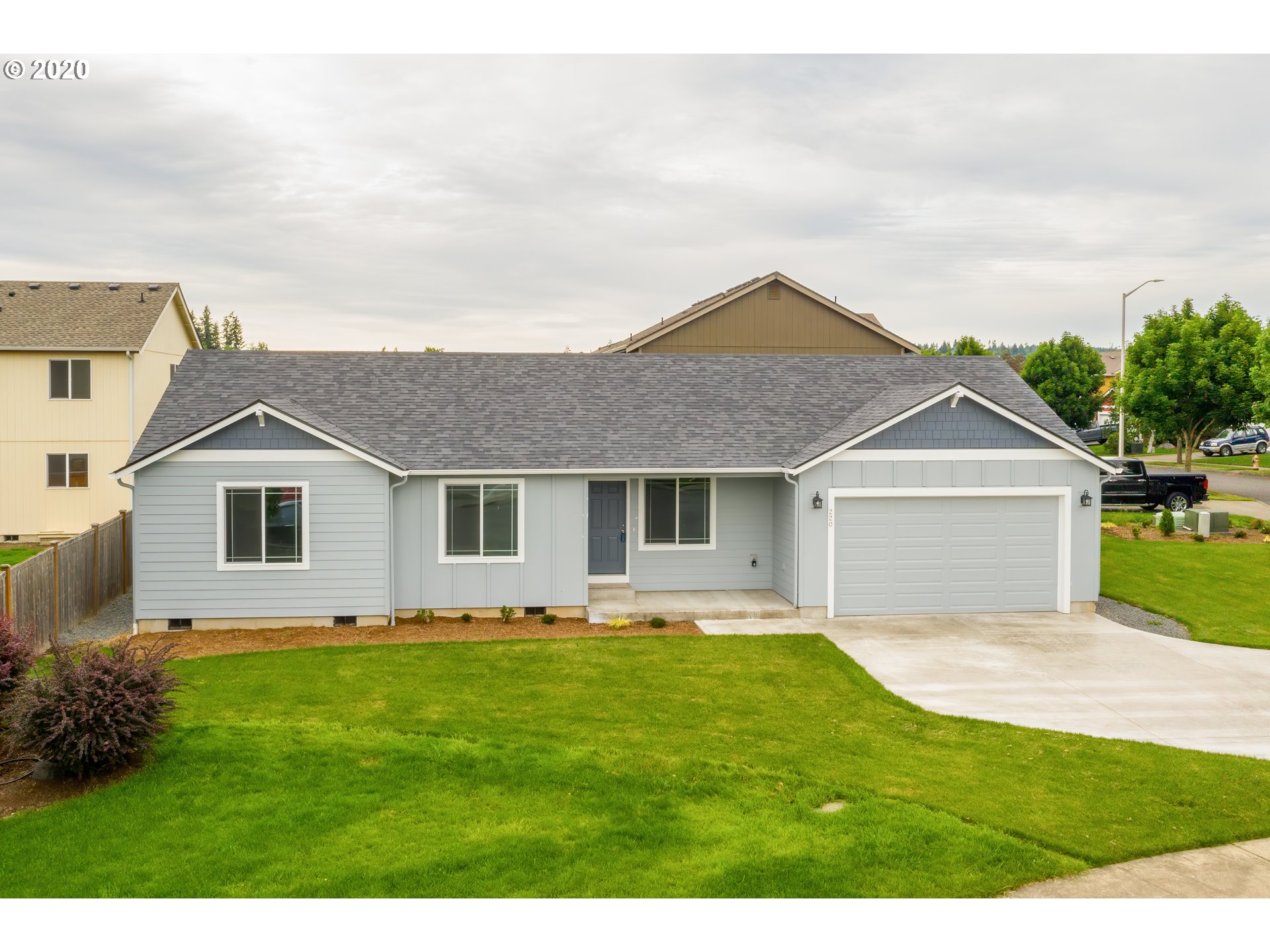 220 WIND RIVER DR (1 of 18)
