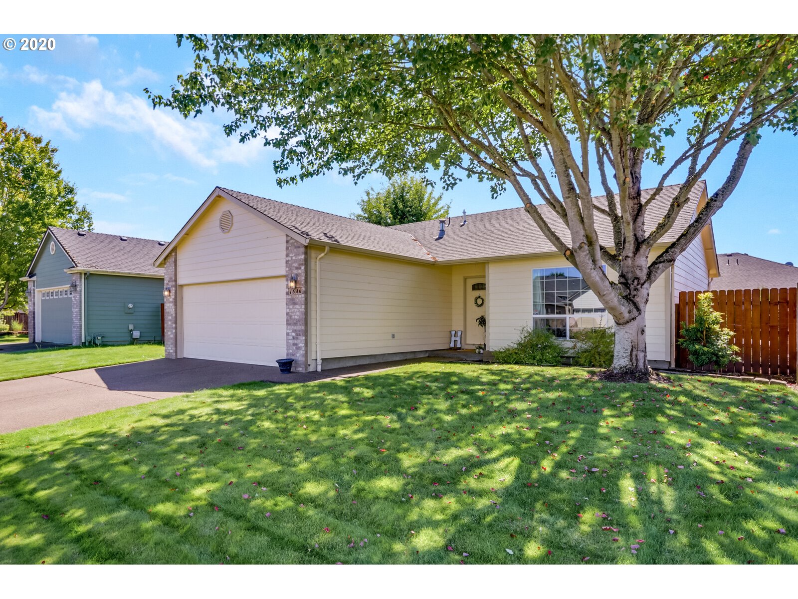 1640 SW COUGAR AVE (1 of 32)