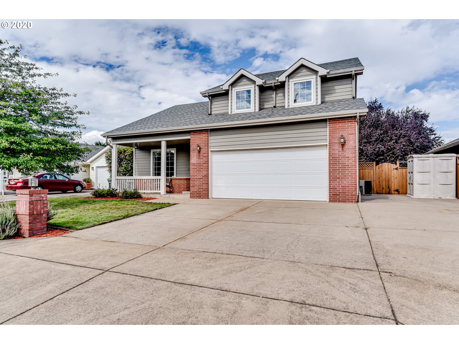 1249 STONE CREEK DR (1 of 32)
