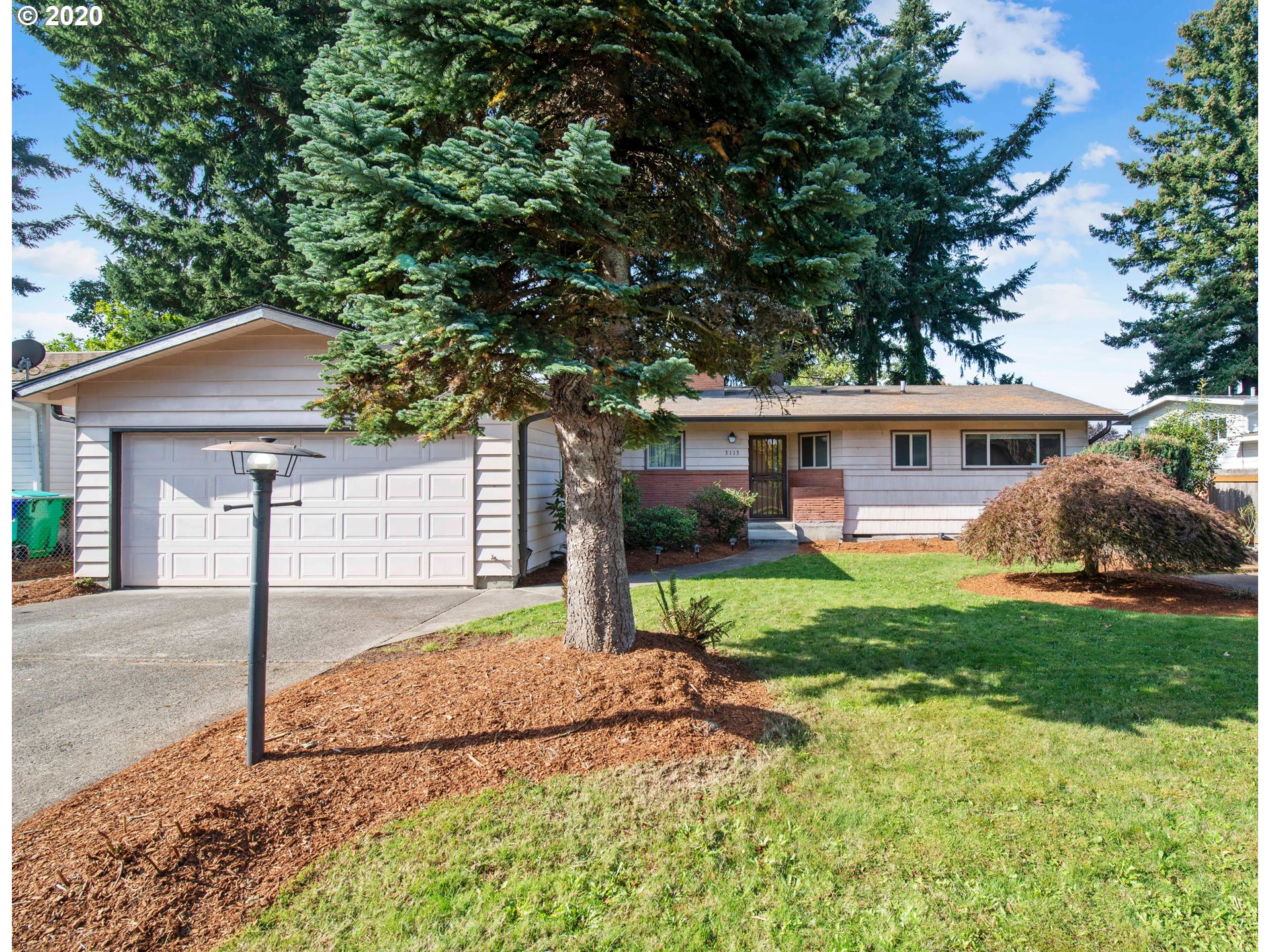3113 SE 167TH AVE (1 of 28)