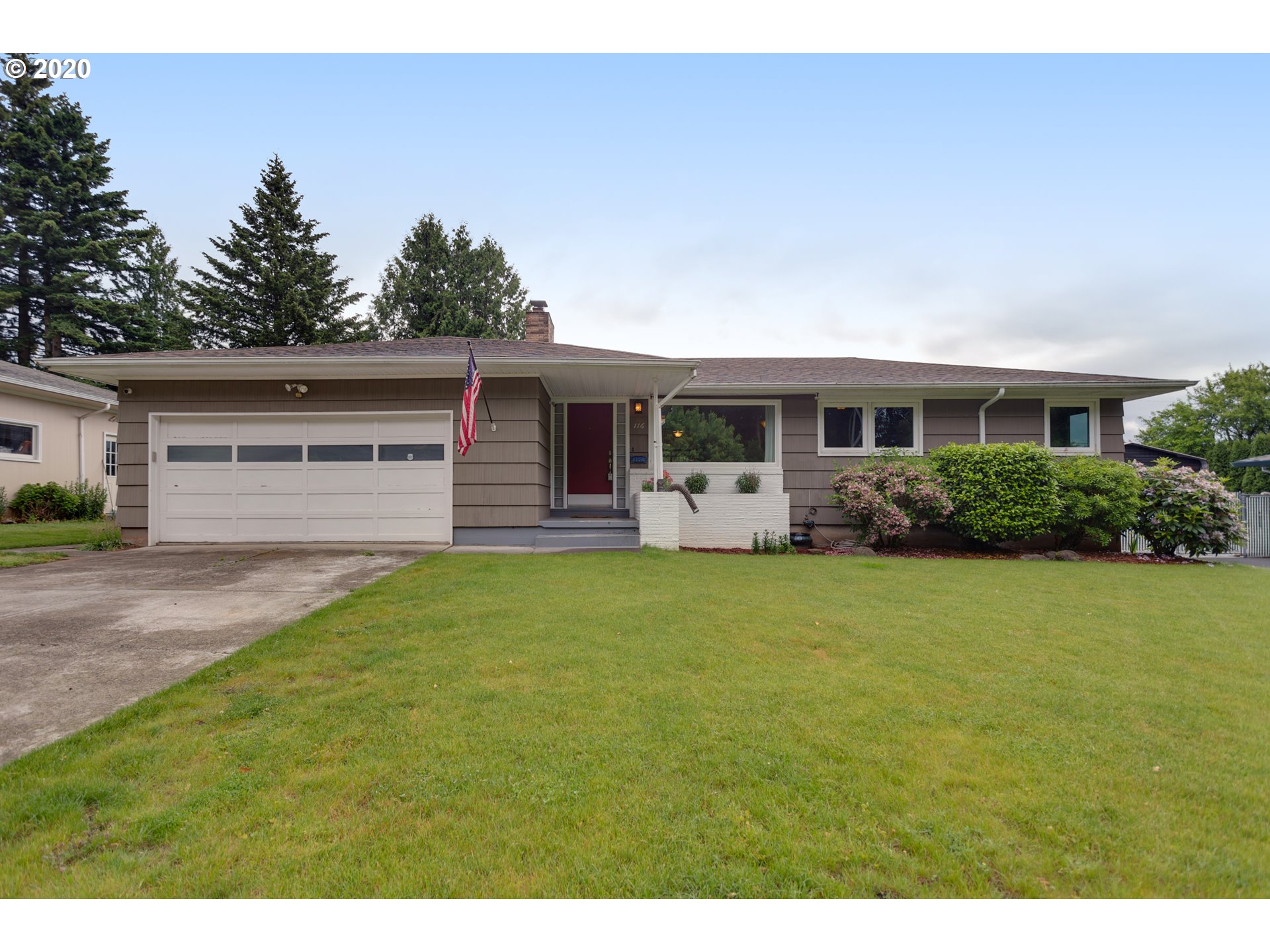 116 SE 153RD AVE (1 of 27)
