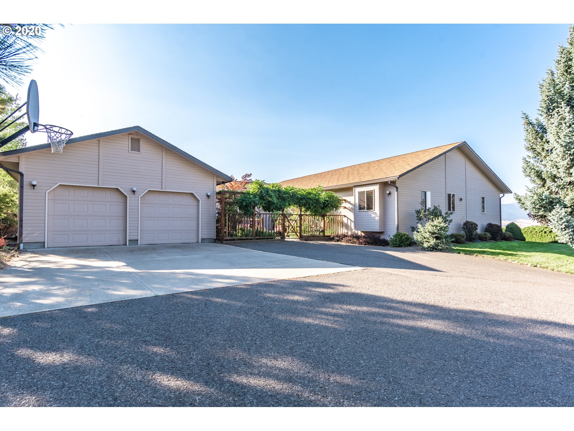 62055 LAKEVIEW LN (1 of 32)