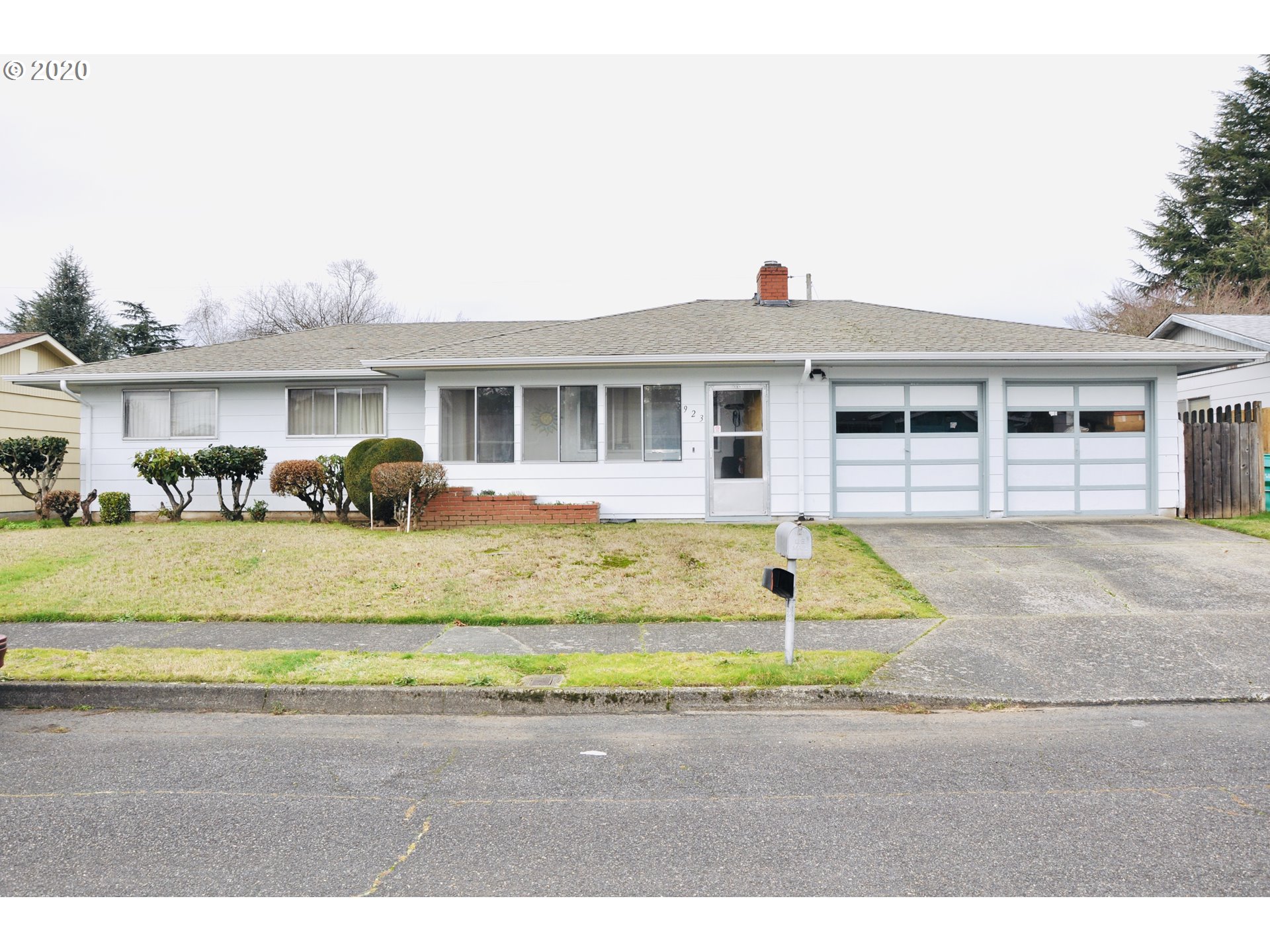 923 SE 226TH AVE (1 of 11)