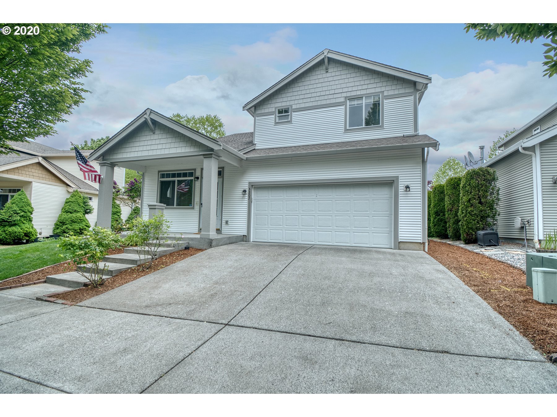 3207 SE 195TH AVE (1 of 22)