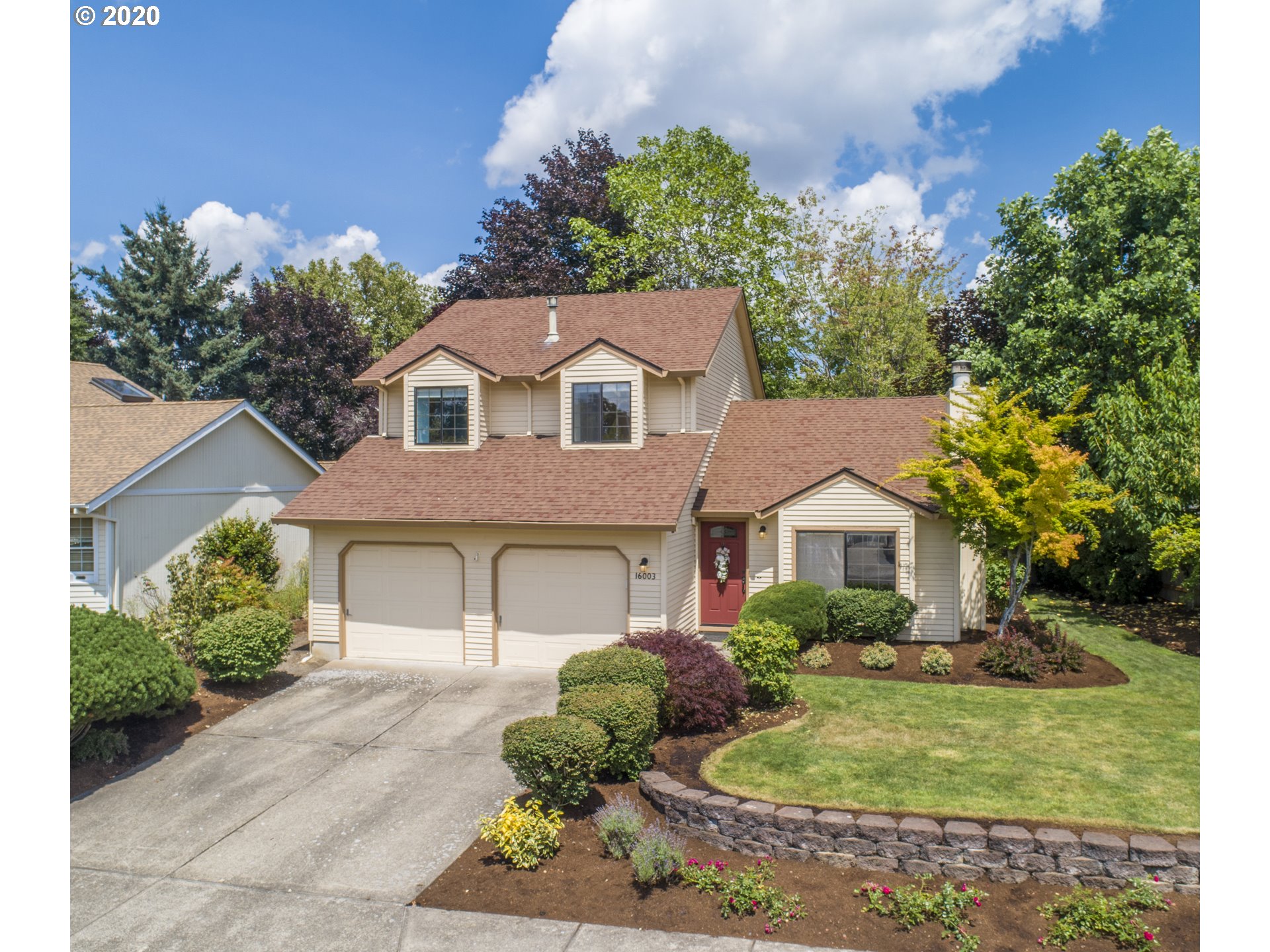16003 NW OAKHILLS DR (1 of 32)