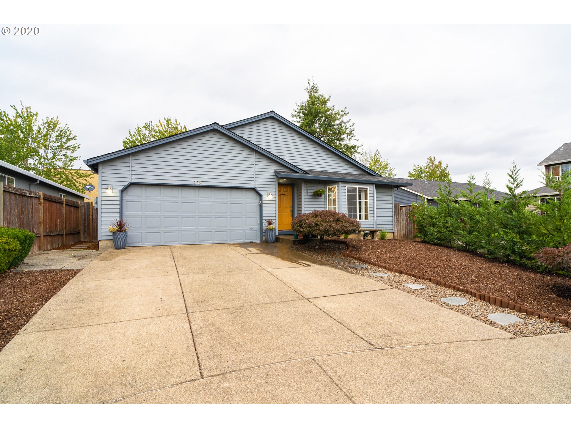 808 SE 74TH AVE (1 of 32)