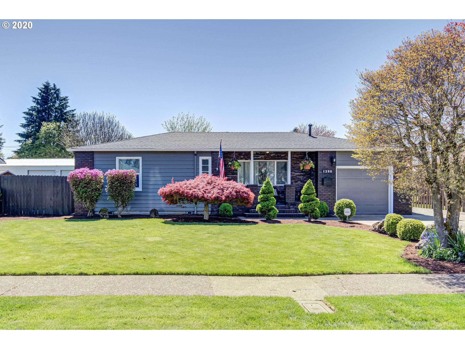 1390 TOMLIN AVE (1 of 32)