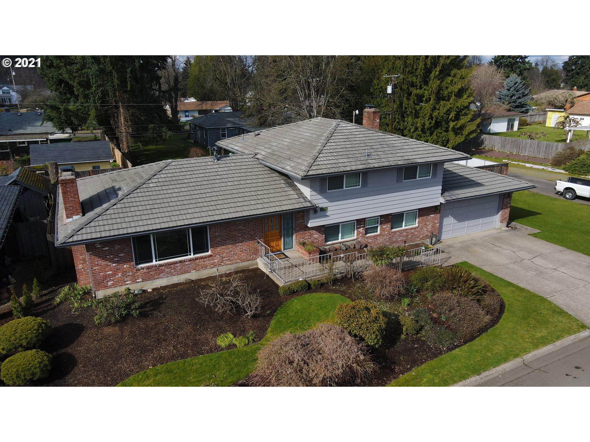 1410 PARNELL DR (1 of 20)