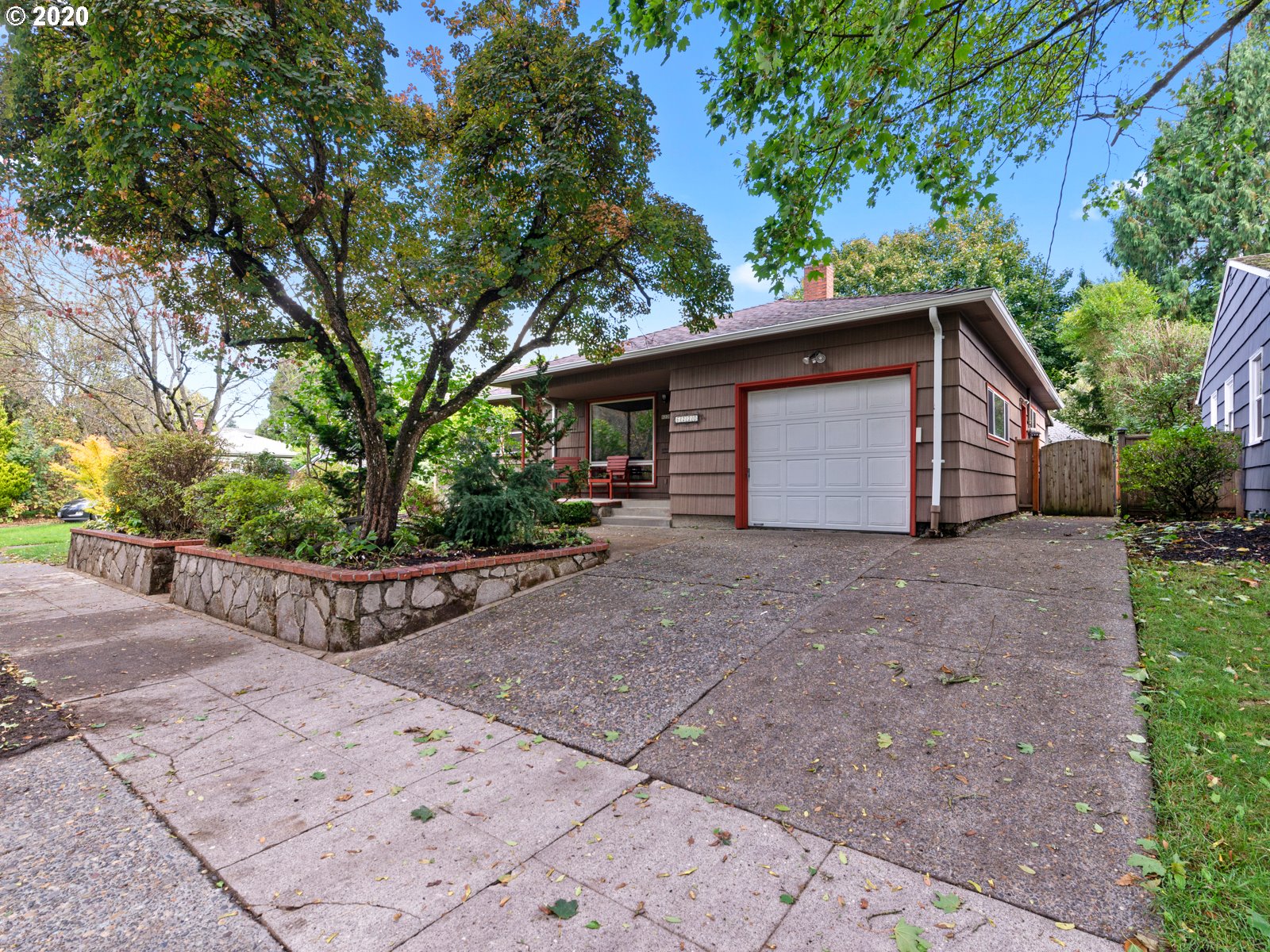 6220 SE 48TH AVE (1 of 29)