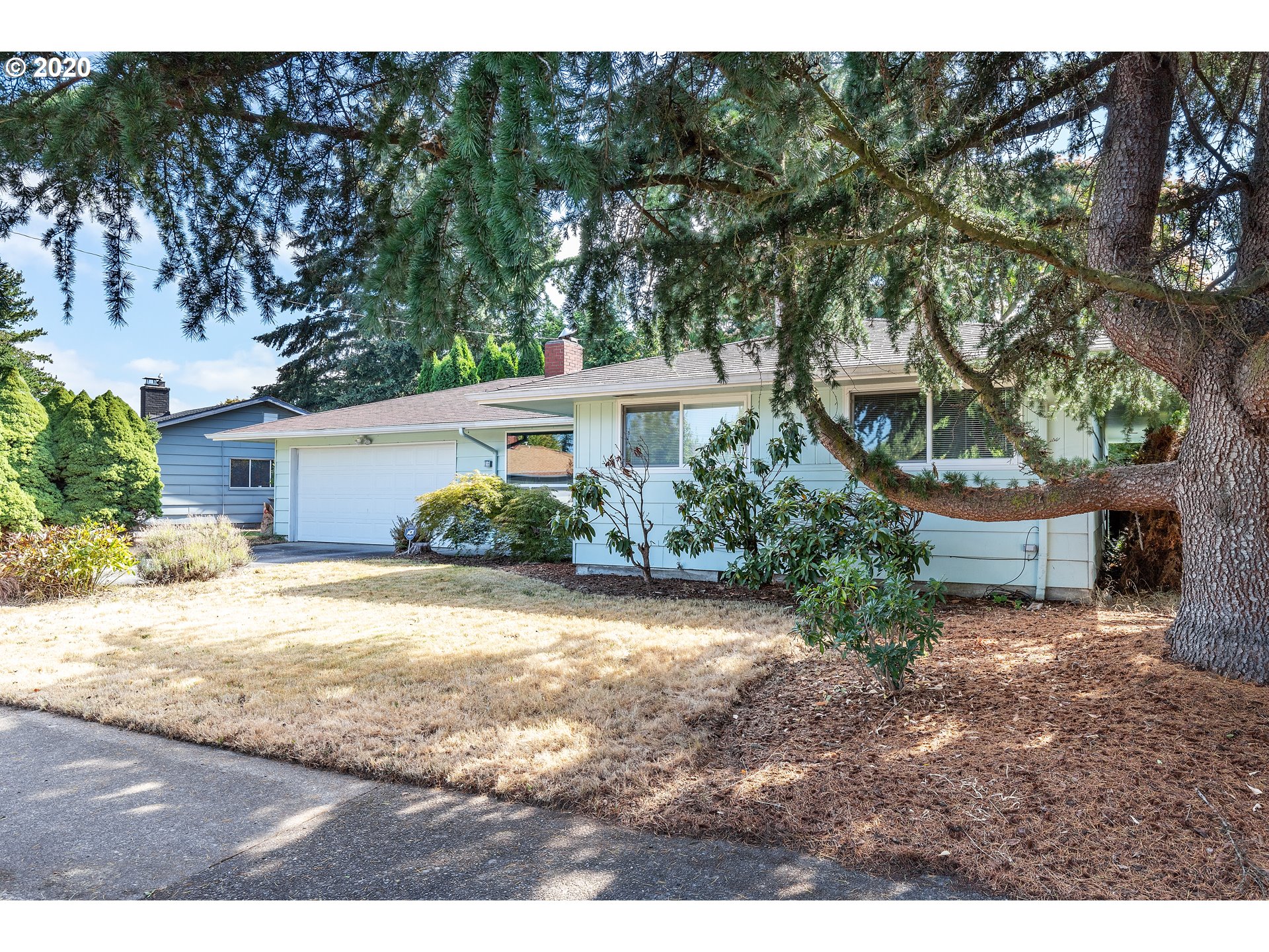 804 SE 168TH AVE (1 of 28)