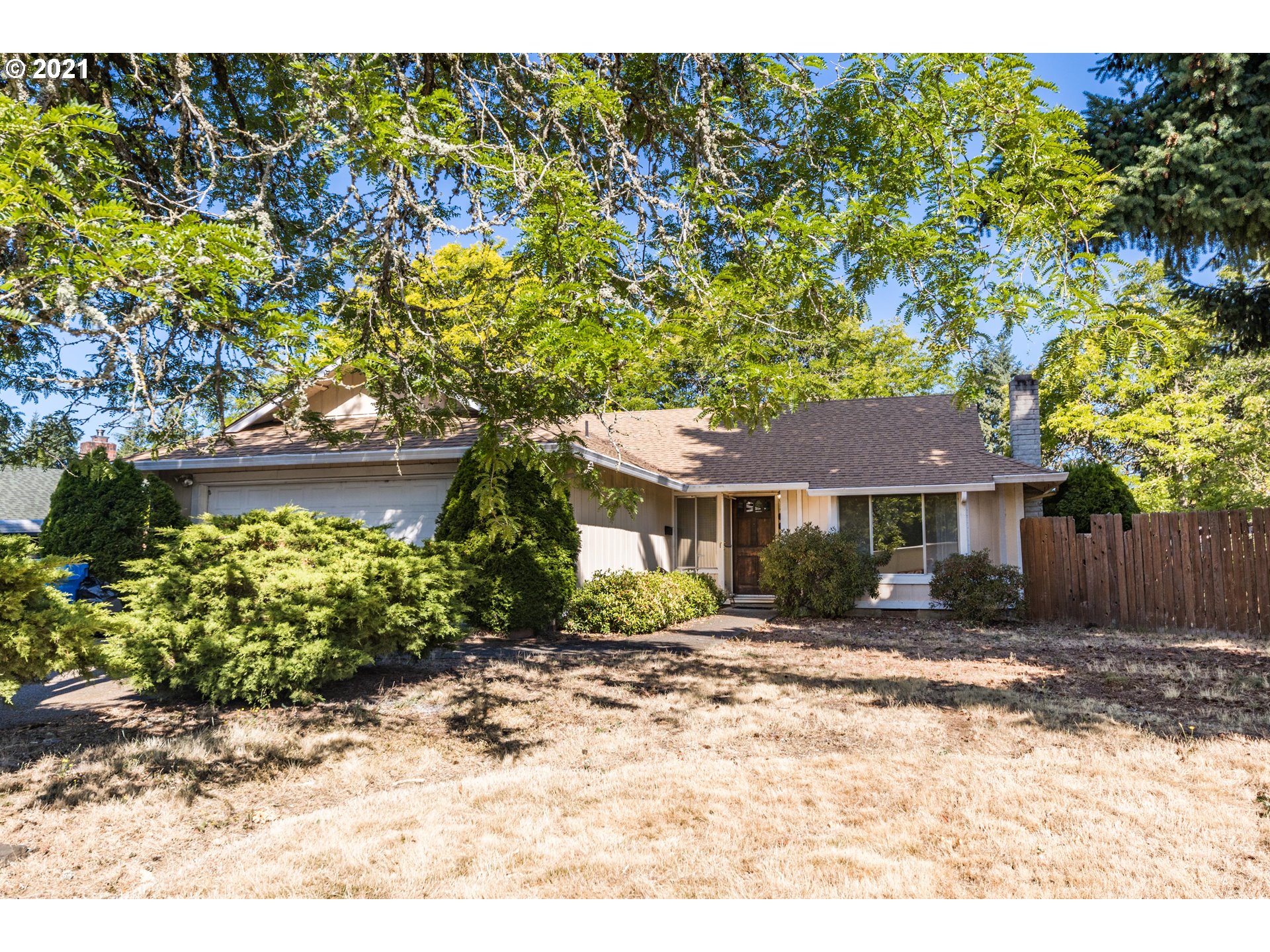 1604 SE OLYMPIA DR (1 of 16)