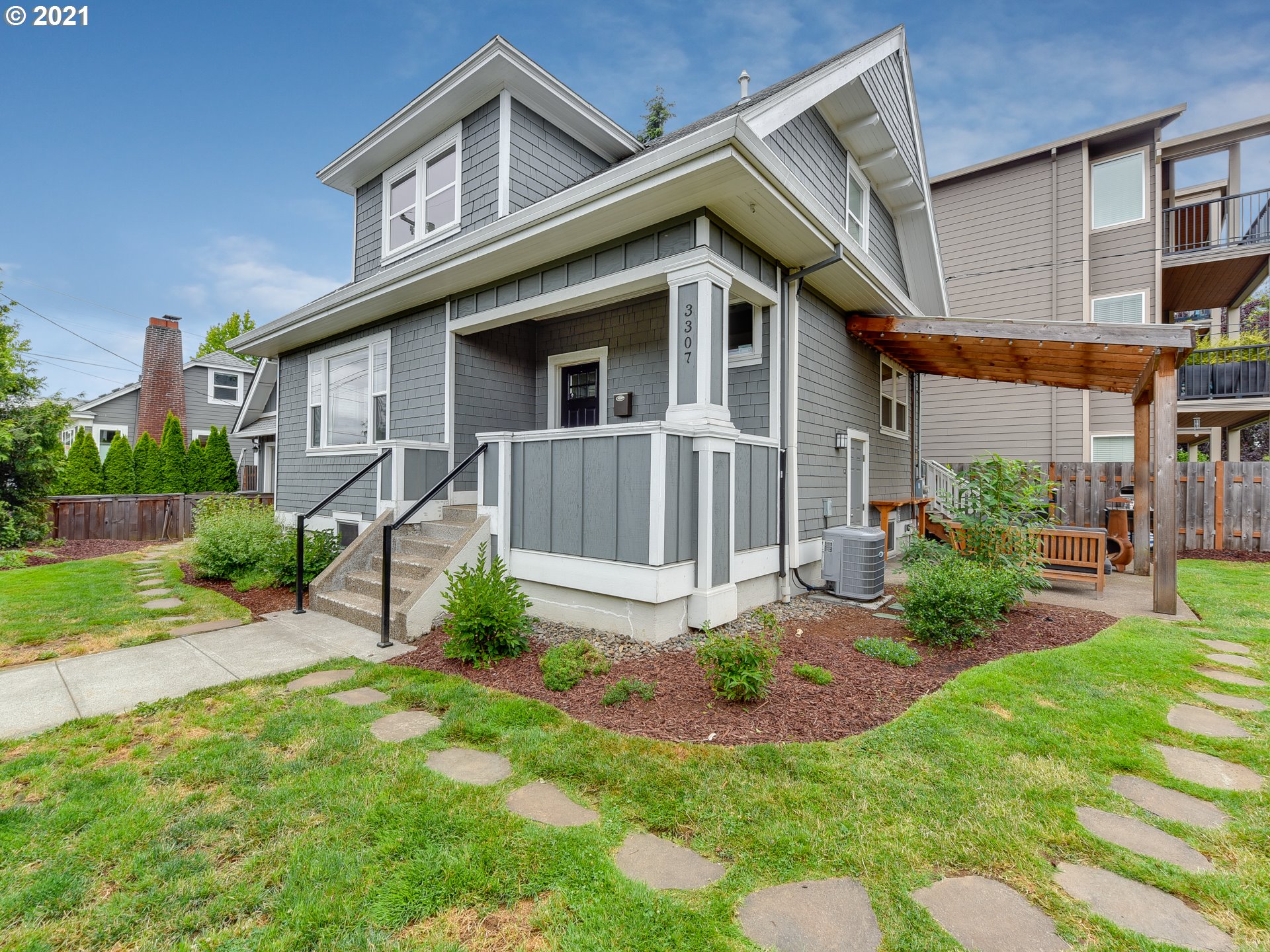 3307 SE 50TH AVE (1 of 32)