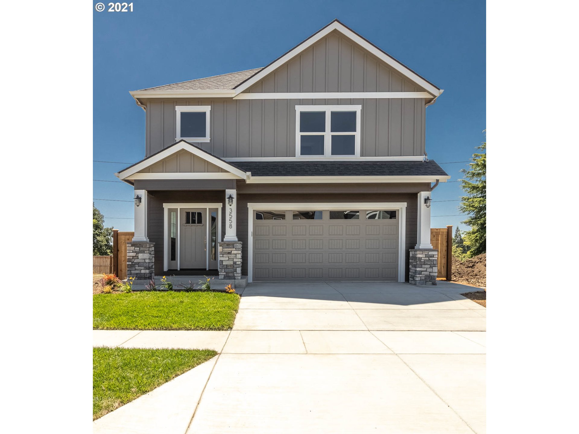 1557 SAND TRAP LN (1 of 32)