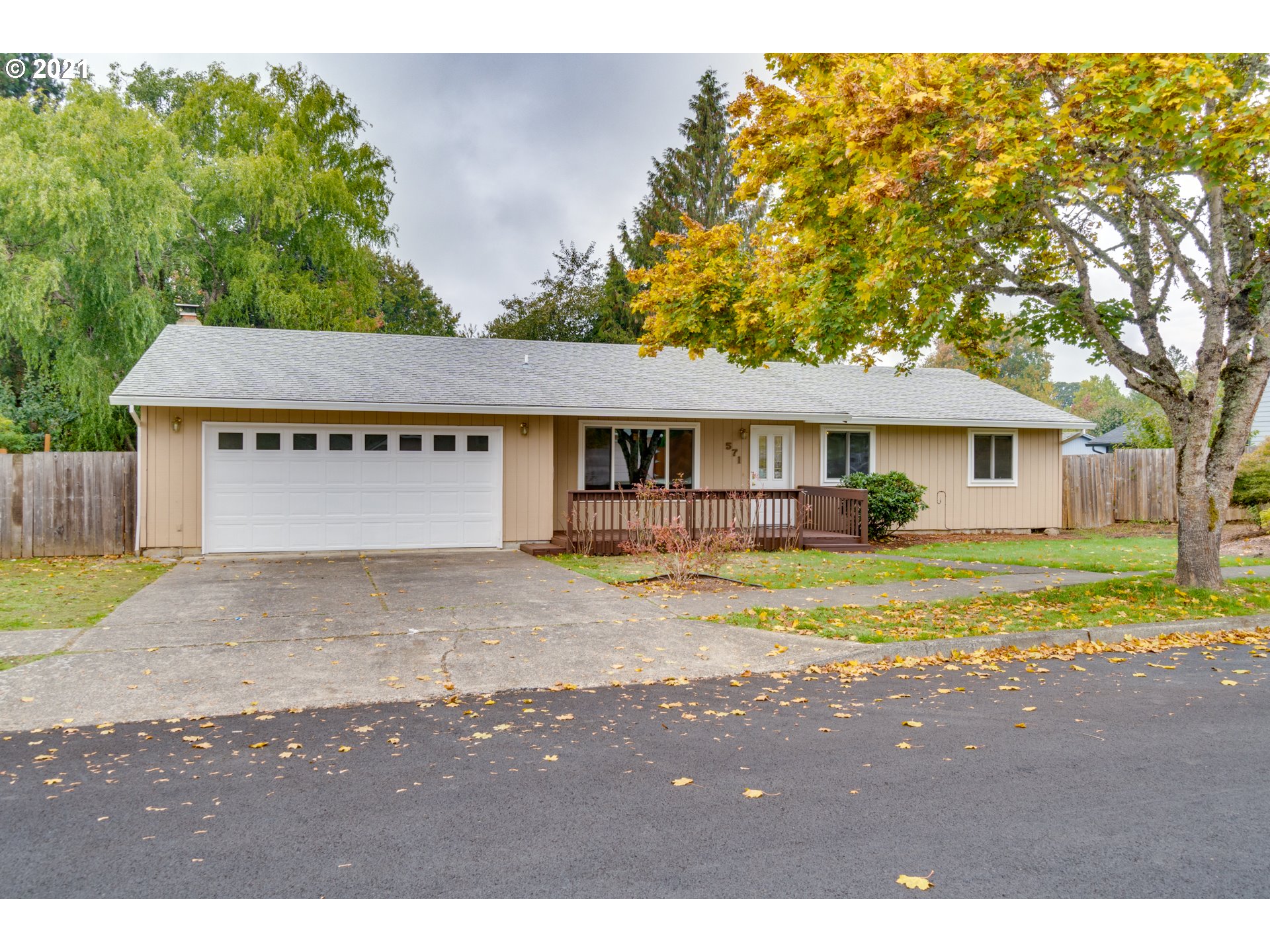 571 S 18TH AVE (1 of 25)