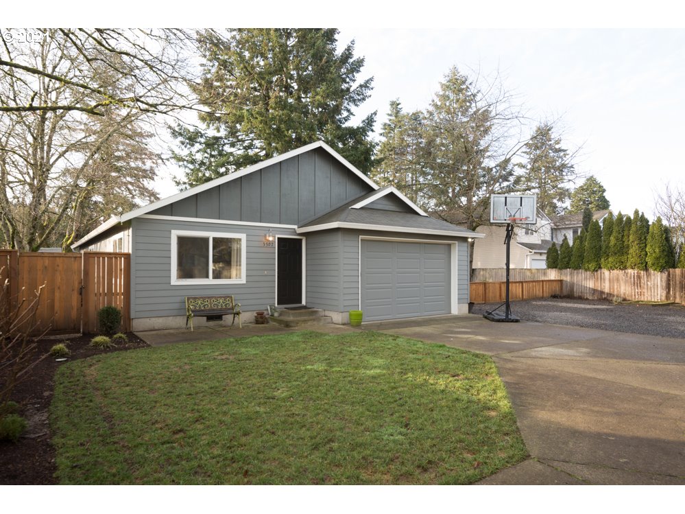 3307 SE 144TH AVE (1 of 31)