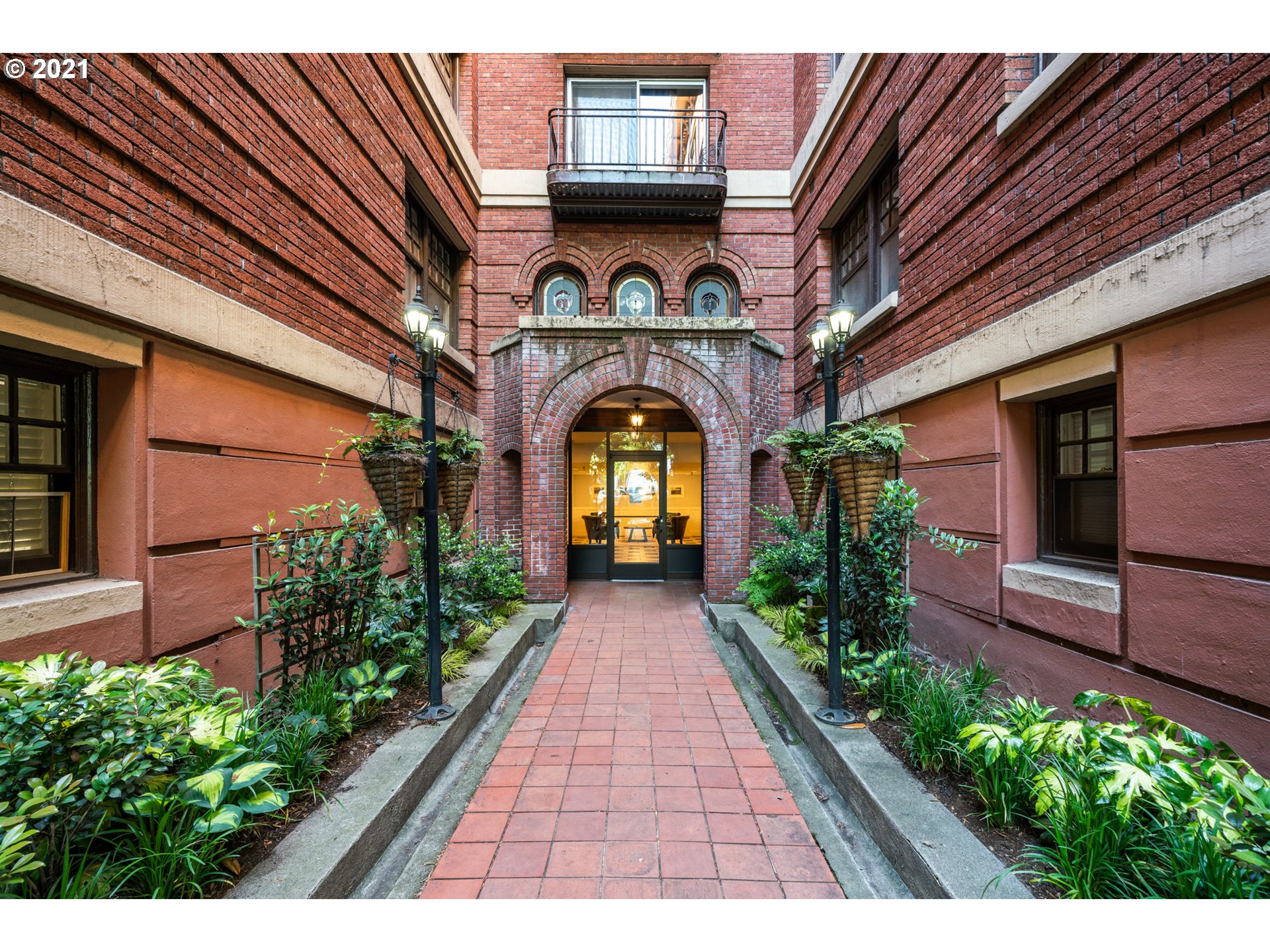 ROYAL ARMS Condos For Sale in PORTLAND Portland Condo Mania!