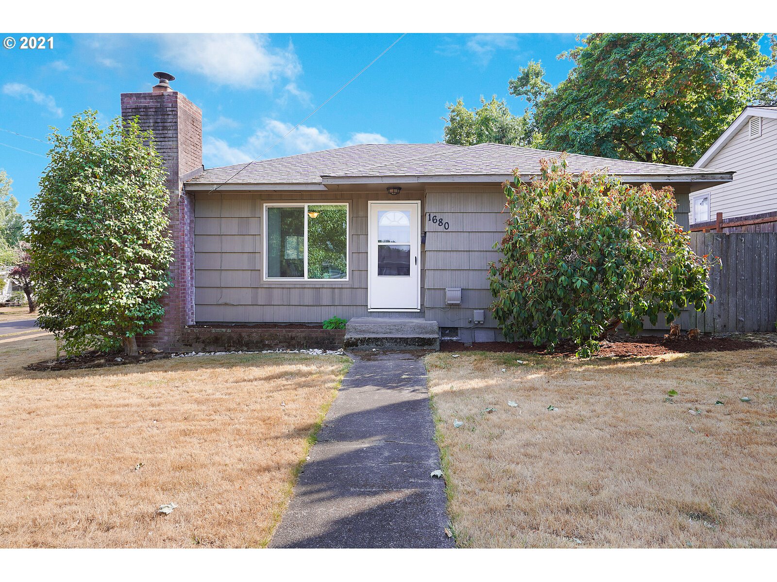 1680 MADRONA AVE (1 of 25)