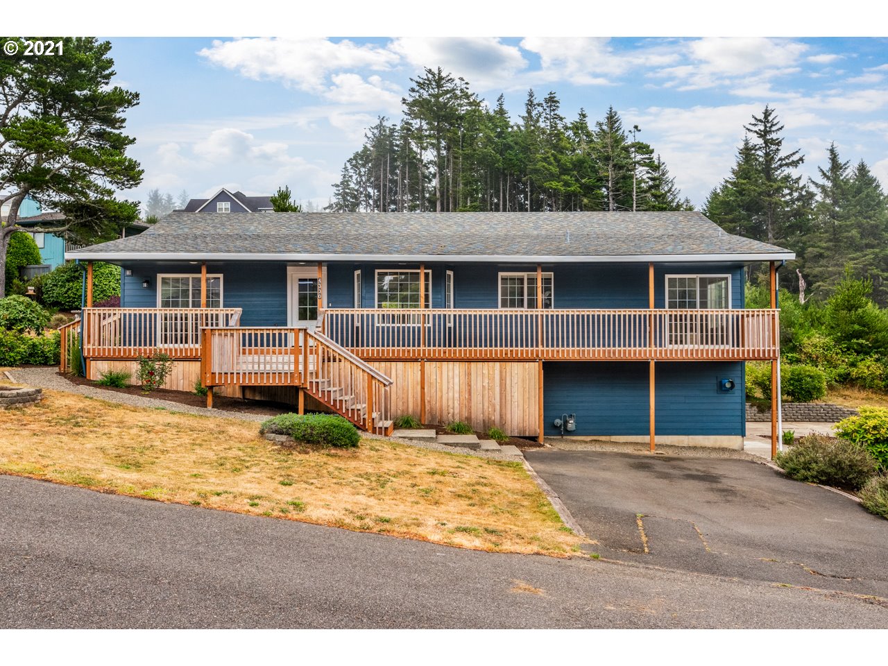 4330 SE Inlet AVE (1 of 32)