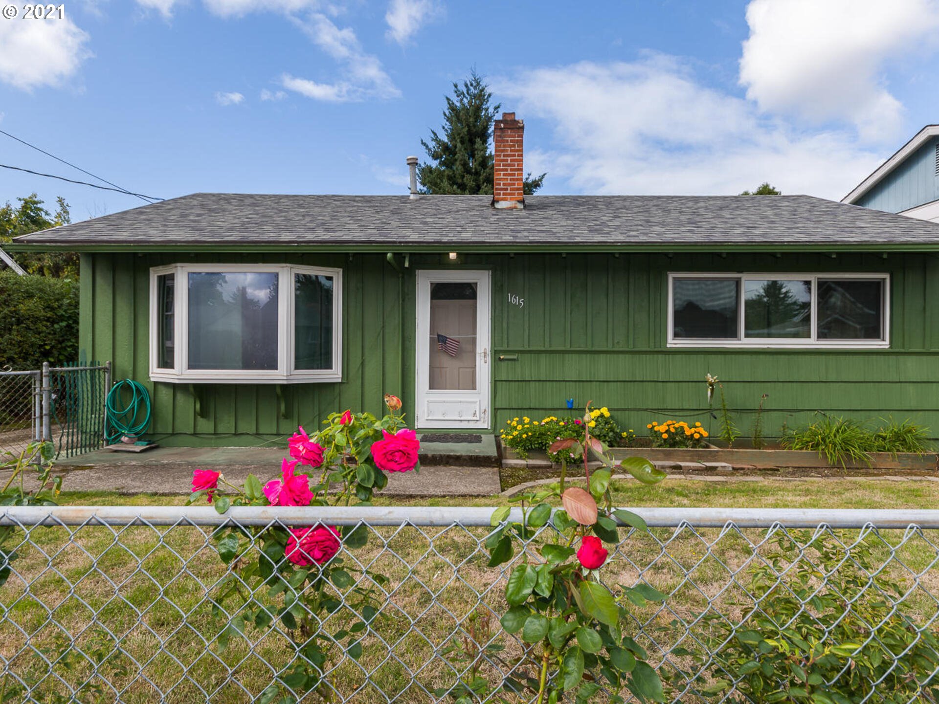 1615 SE 88TH AVE (1 of 20)